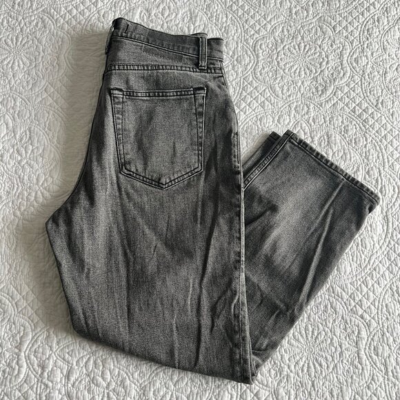 Abercrombie & Fitch Curve Love Ultra High Rise Ankle Straight Jean Grey - Picture 1 of 5